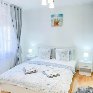 Sunrise Center Apartment