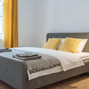 Old Town Quiet Apartment