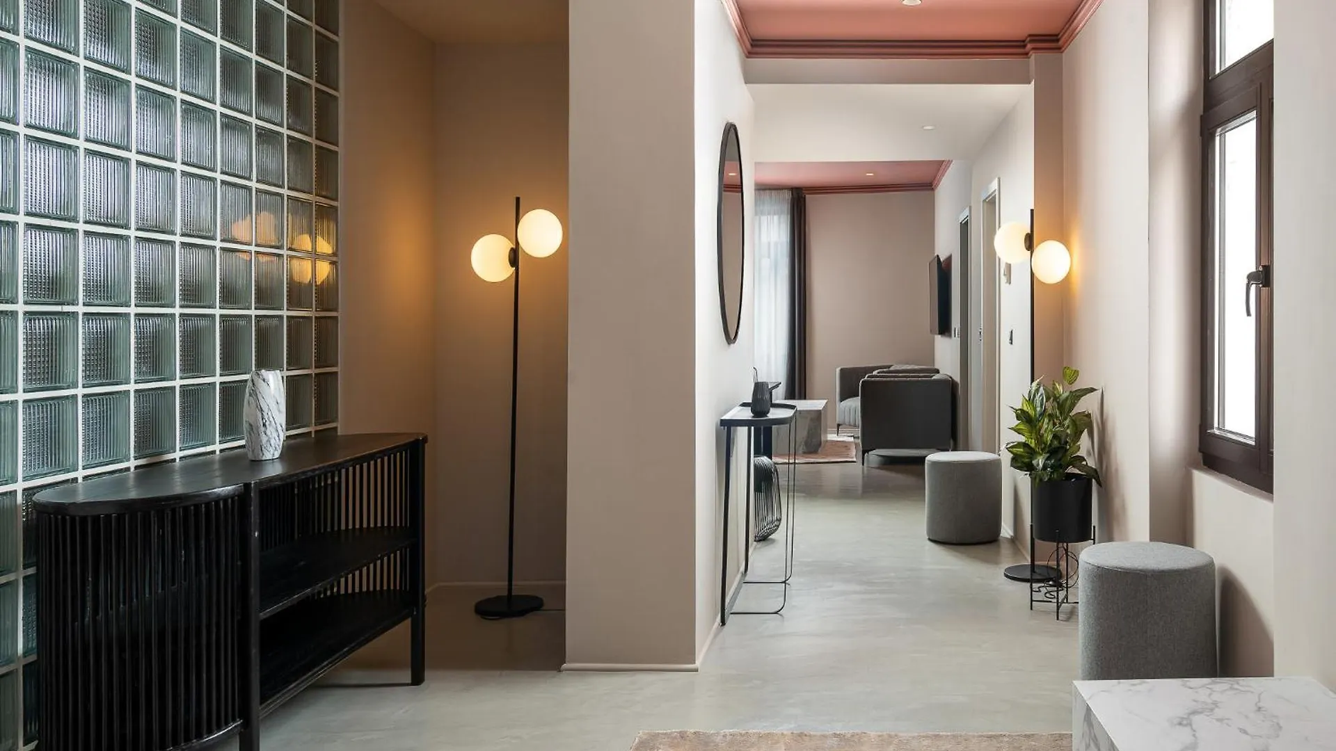 **** Aparthotel Visionapartments Bucharest - Contactless Check-In Romania