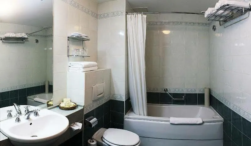 Visionapartments Bucharest - Contactless Check-In 4*,